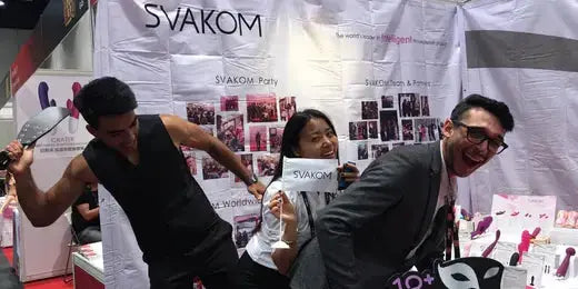 SVAKOM-Wins-Luxury-Toy-Line-of-Year-Award-at-Asia-Adult-Expo Svakom